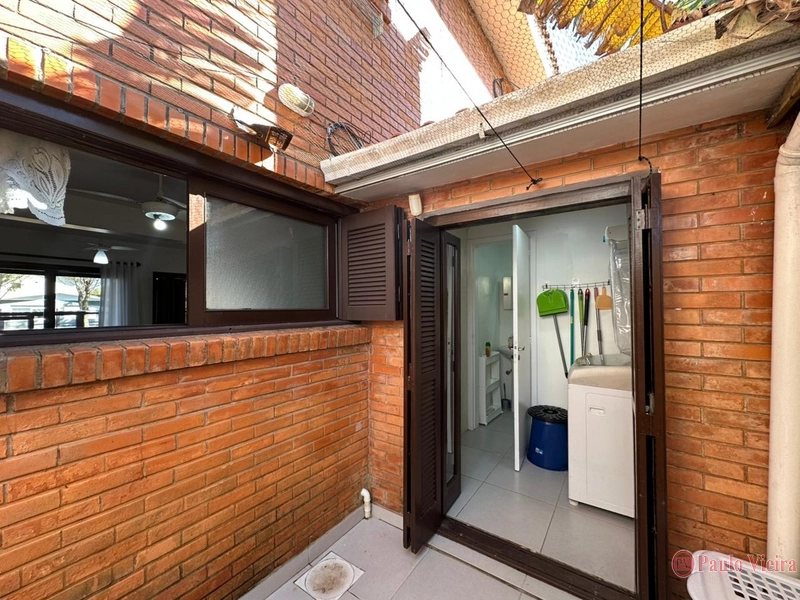 XANGRI-LÁ - MARAVILHOSO DUPLEX PRÓXIMO AO MAR: 2ª foto da galeria de imagens do imóvel