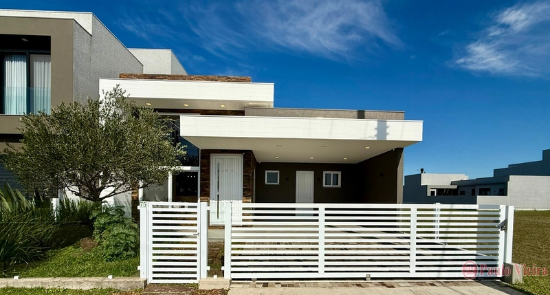 SANTORINI -  CASA TÉRREA COM 3 SUÍTES: 2ª foto da galeria de imagens do imóvel