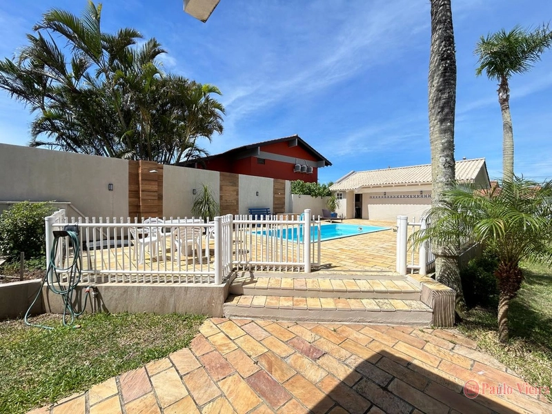 ATLÂNTIDA - EXCELENTE CASA À VENDA COM 3 SUÍTES: 10ª foto da galeria de imagens do imóvel