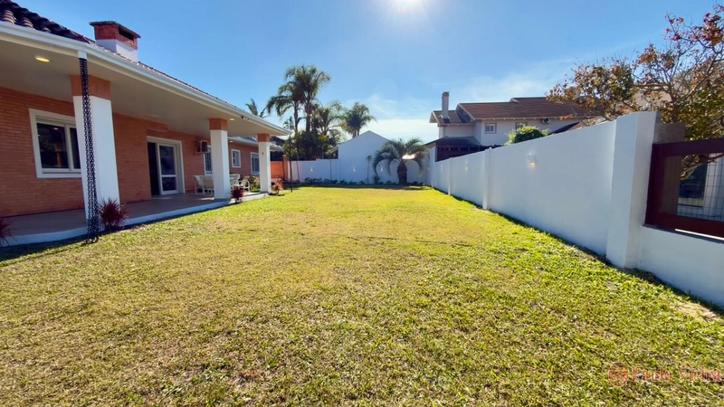 ATLÂNTIDA- Casa com 4 dormitórios, próximo ao mar.: 22ª foto da galeria de imagens do imóvel