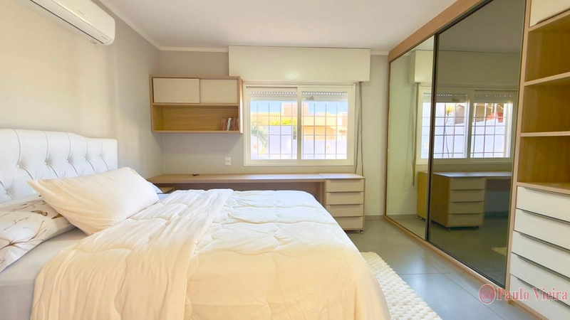 ATLÂNTIDA- Casa com 4 dormitórios, próximo ao mar.: 8ª foto da galeria de imagens do imóvel