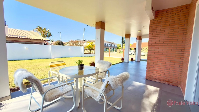 ATLÂNTIDA- Casa com 4 dormitórios, próximo ao mar.: 20ª foto da galeria de imagens do imóvel
