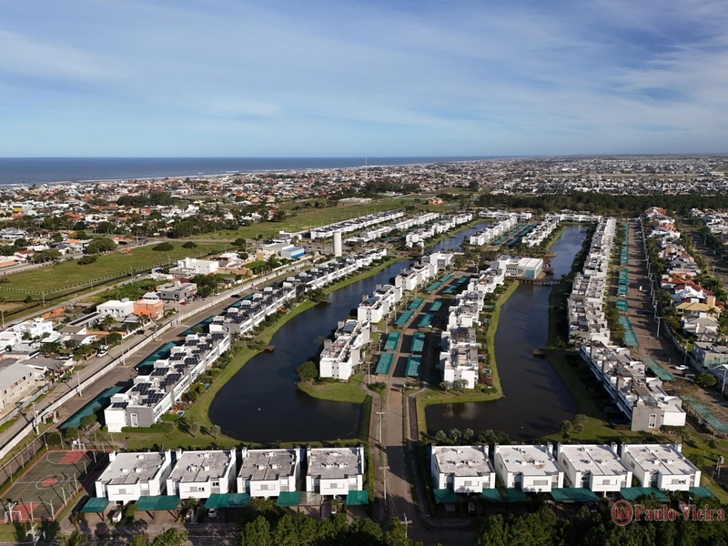ROSSI ATLÂNTIDA - MARAVILHOSA CASA BEIRA-LAGO: 3ª foto da galeria de imagens do imóvel