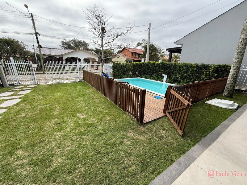 XANGRI-LÁ  -  CASA COM 3 DORMITÓRIOS E PISCINA PERTO DO MAR: 11ª foto da galeria de imagens do imóvel