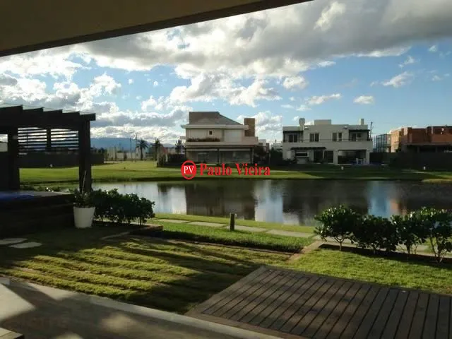 VENTURA CLUB - SOBRADO BEIRA LAGO: 12ª foto da galeria de imagens do imóvel