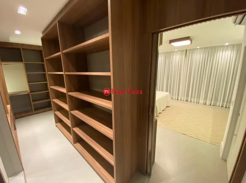 ENSEADA - EXCELENTE SOBRADO EM LOTE COM 3 FRENTES: 12ª foto da galeria de imagens do imóvel