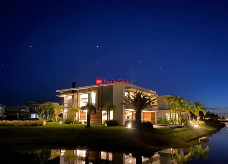 ENSEADA - EXCELENTE SOBRADO EM LOTE COM 3 FRENTES: 25ª foto da galeria de imagens do imóvel