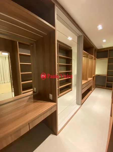 ENSEADA - EXCELENTE SOBRADO EM LOTE COM 3 FRENTES: 11ª foto da galeria de imagens do imóvel