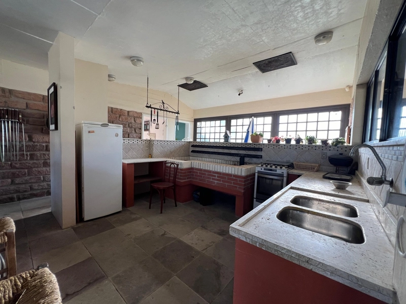 ATLÂNTIDA -  EXCELENTE SOBRADO EM OTIMA LOCALIZAÇÃO: 2ª foto da galeria de imagens do imóvel