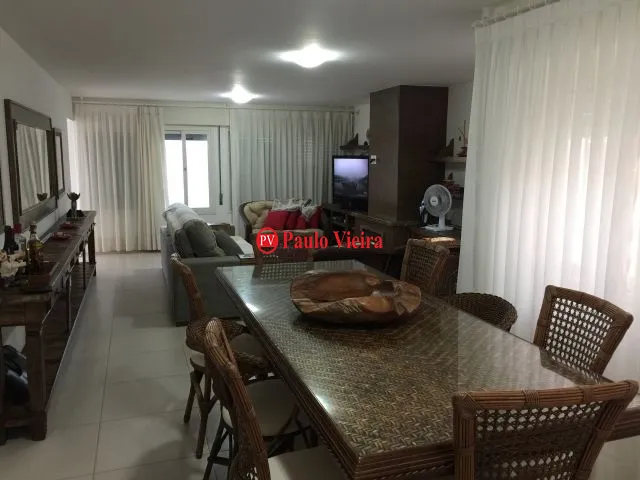 Casa à venda: 3ª foto da galeria de imagens do imóvel