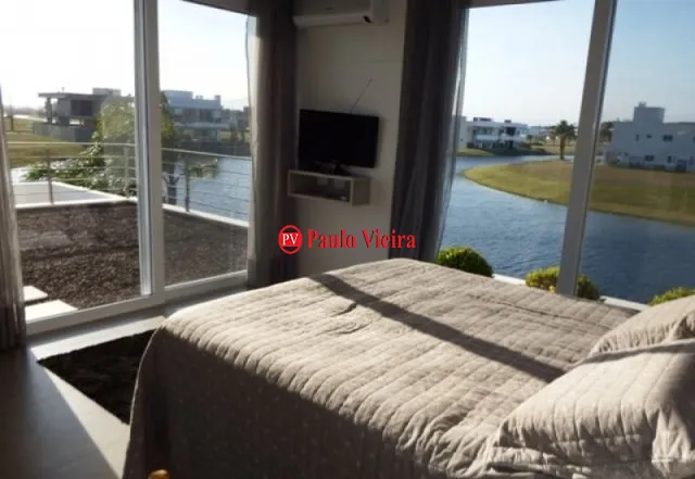 ENSEADA - SOBRADO BEIRA LAGO: 33ª foto da galeria de imagens do imóvel