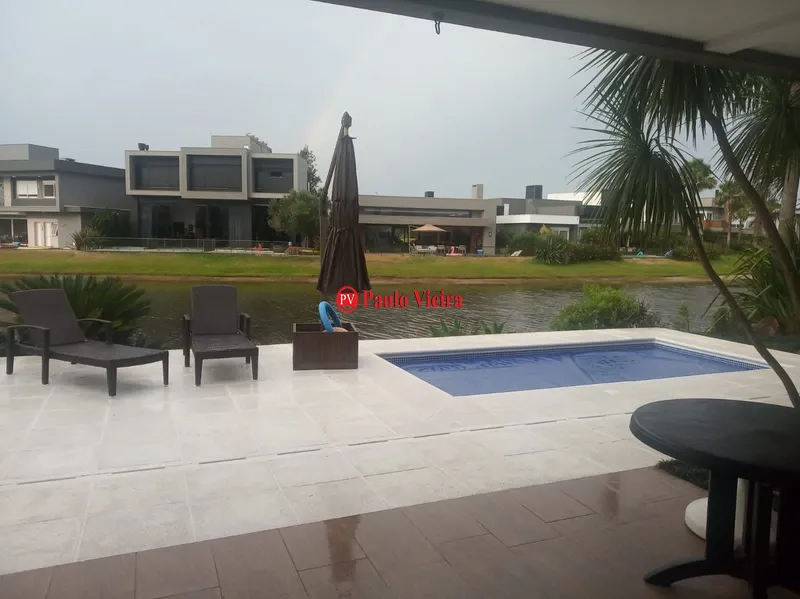 ENSEADA - SOBRADO BEIRA LAGO: 28ª foto da galeria de imagens do imóvel