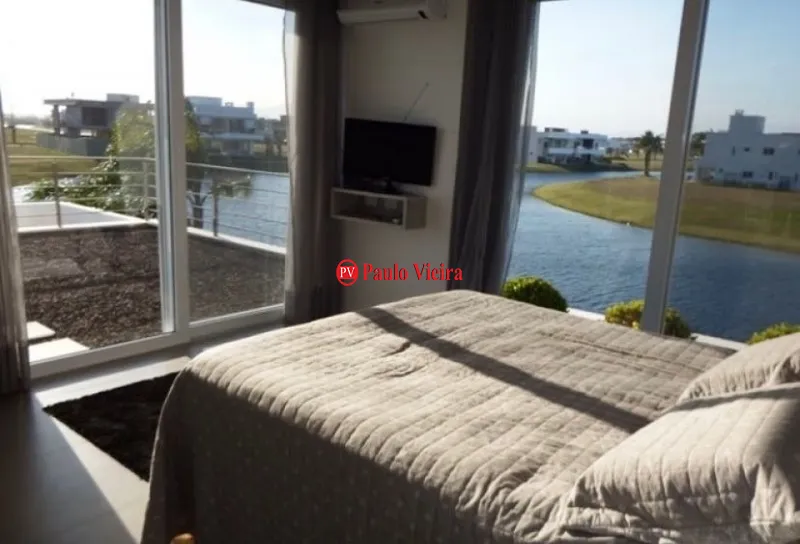 ENSEADA - SOBRADO BEIRA LAGO: 4ª foto da galeria de imagens do imóvel