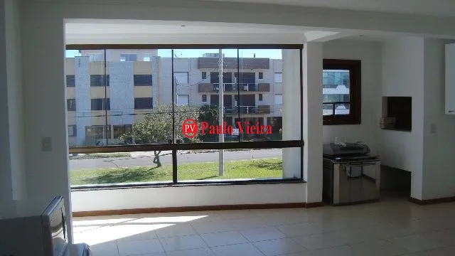 ED. ANA CAPRI NA AV. CENTRAL DE ATLÂNTIDA: 4ª foto da galeria de imagens do imóvel