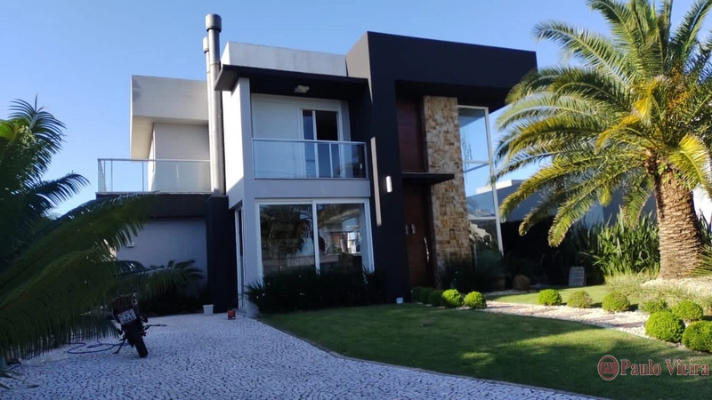 QUINTAS DO LAGO - LINDO SOBRADO CLASSE AA EM CONDOMINIO