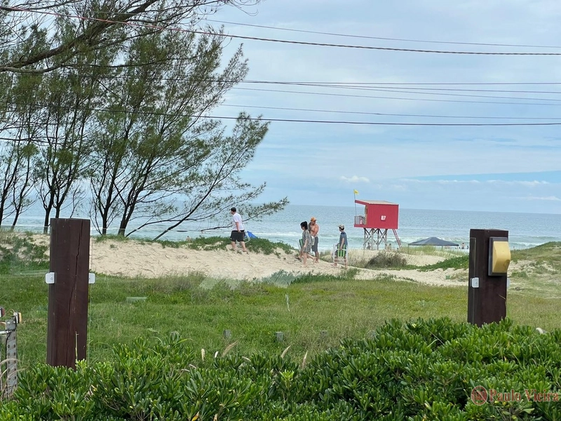 ATLÂNTIDA -  CASA BEIRA MAR EM ÓTIMA LOCALIZAÇÃO: 3ª foto da galeria de imagens do imóvel