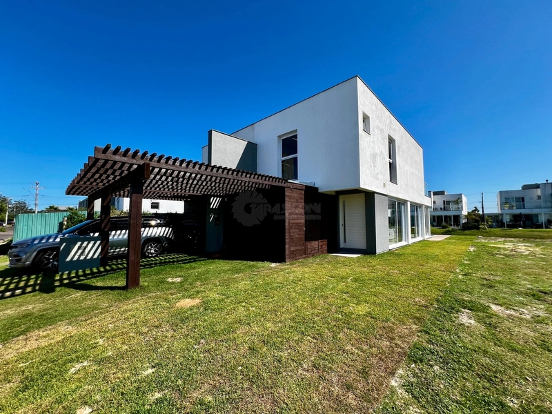 ATLANTIDA, condomínio fechado de casas: 3ª foto da galeria de imagens do imóvel