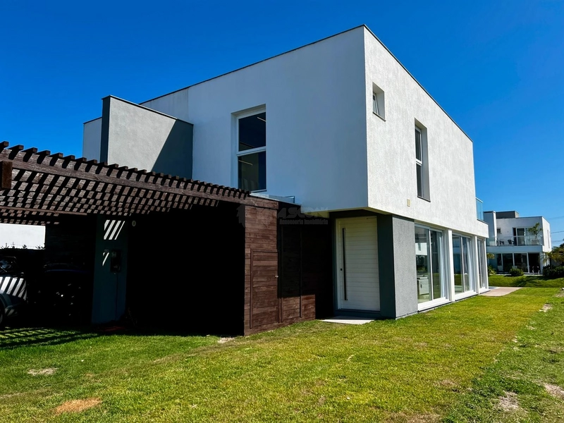 ATLANTIDA, condomínio fechado de casas: 1ª foto da galeria de imagens do imóvel