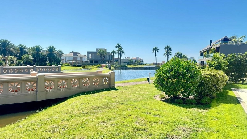 PLAYA VISTA, sobrado beira de lago: 9ª foto da galeria de imagens do imóvel