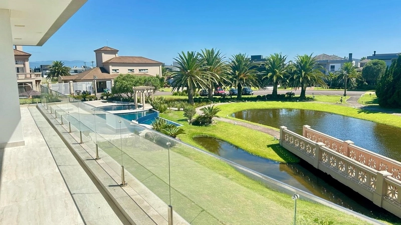 PLAYA VISTA, sobrado beira de lago: 14ª foto da galeria de imagens do imóvel