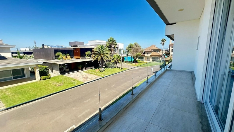 PLAYA VISTA, sobrado beira de lago: 16ª foto da galeria de imagens do imóvel