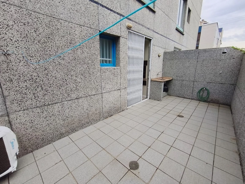 : 2ª foto da galeria de imagens do imóvel