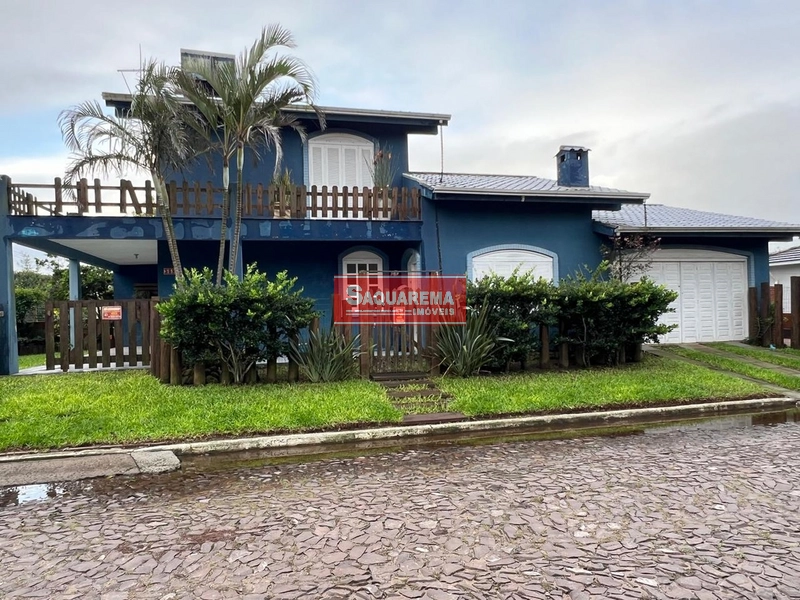 Sobrado à Venda - Excelente Localização, Próximo ao Mar: 1ª foto da galeria de imagens do imóvel