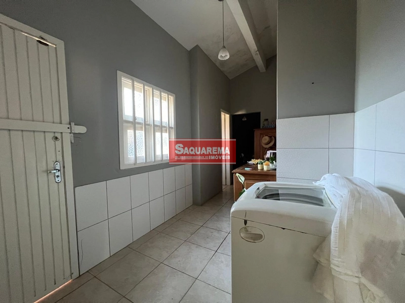 Sobrado à Venda - Excelente Localização, Próximo ao Mar: 5ª foto da galeria de imagens do imóvel