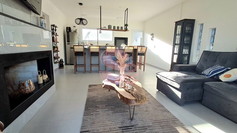 Residência à Venda - Conforto e Lazer Perto do Mar!: 4ª foto da galeria de imagens do imóvel