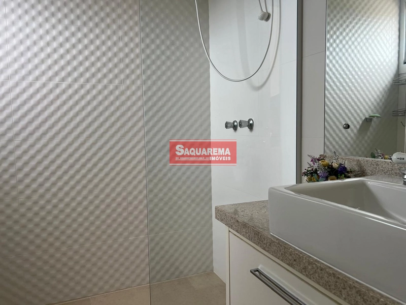 Belíssima casa oferecendo conforto, funcionalidade e lazer.: 15ª foto da galeria de imagens do imóvel