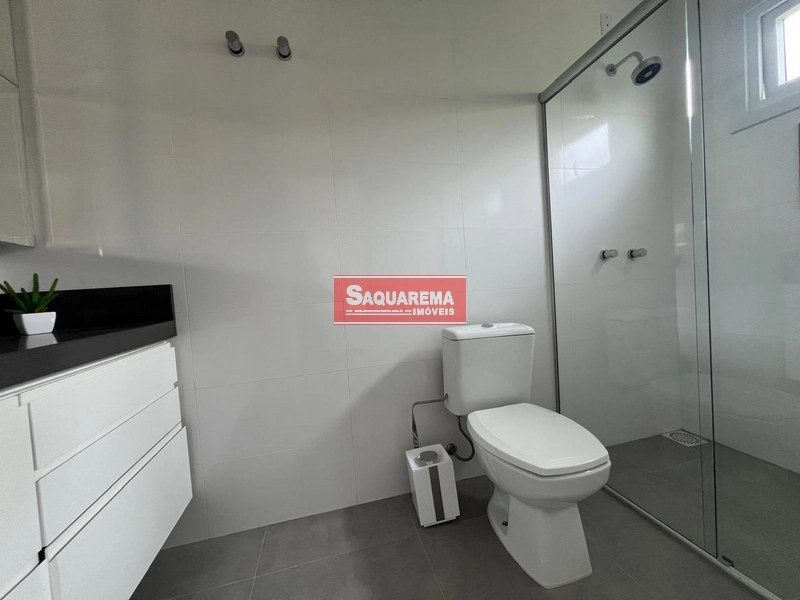 Residência Exclusiva com Piscina Aquecida!: 15ª foto da galeria de imagens do imóvel