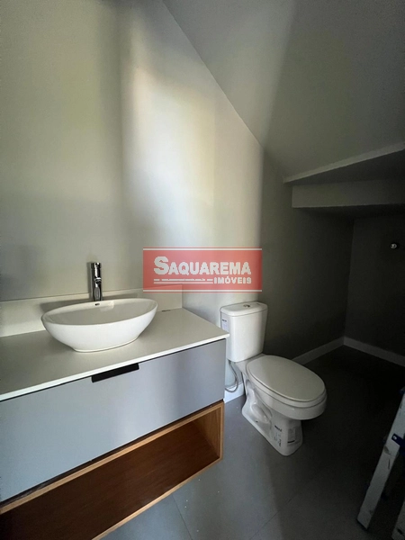 Sobrado Belíssimo com Design Moderno: 14ª foto da galeria de imagens do imóvel