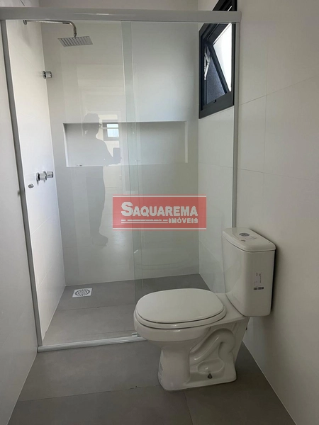Sobrado Belíssimo com Design Moderno: 5ª foto da galeria de imagens do imóvel