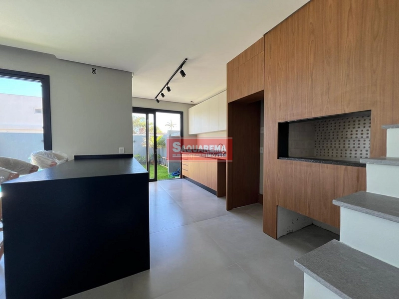 Sobrado Belíssimo com Design Moderno: 15ª foto da galeria de imagens do imóvel