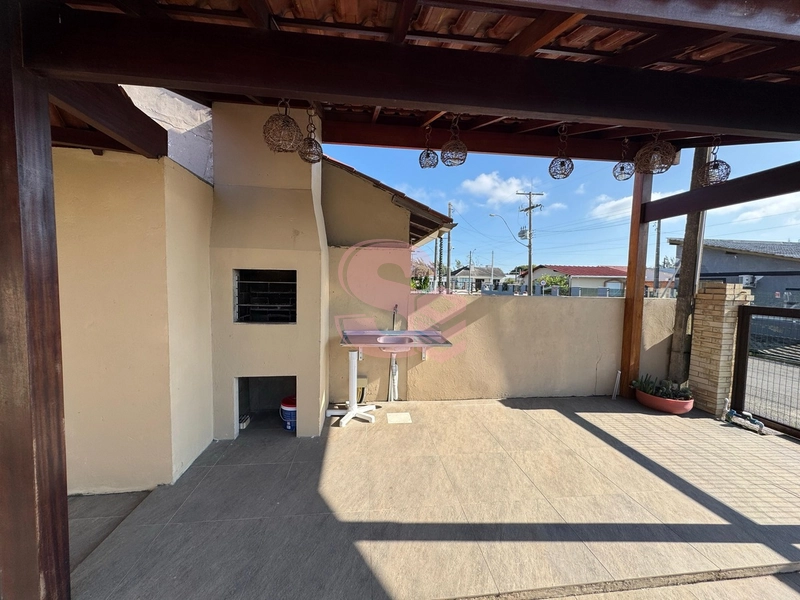 Residência de Alvenaria de Esquina com Piscina!: 2ª foto da galeria de imagens do imóvel
