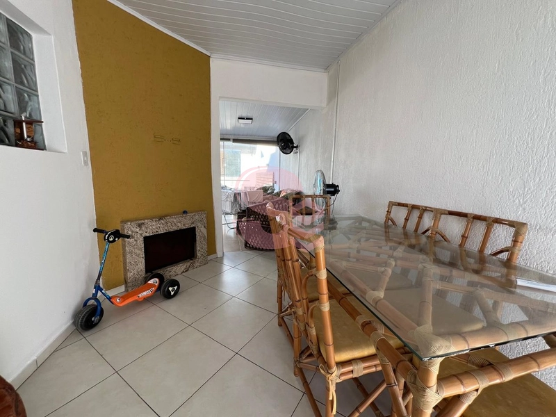 Ampla residência com espaço de lazer completo!: 5ª foto da galeria de imagens do imóvel
