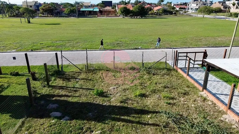 TERRENO LOCALIZADO 500 M² MAR: 2ª foto da galeria de imagens do imóvel
