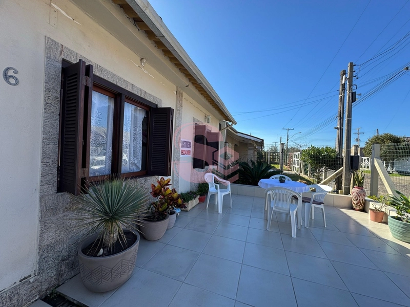 Casa 50 metros do mar.: 1ª foto da galeria de imagens do imóvel