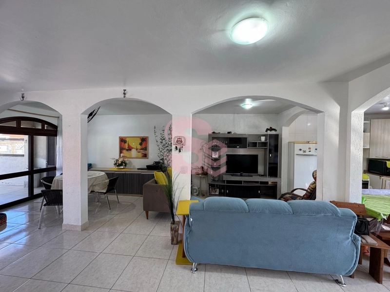Casa 50 metros do mar.: 11ª foto da galeria de imagens do imóvel