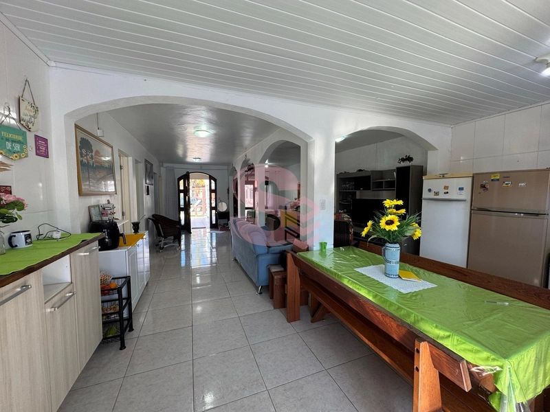Casa 50 metros do mar.: 8ª foto da galeria de imagens do imóvel