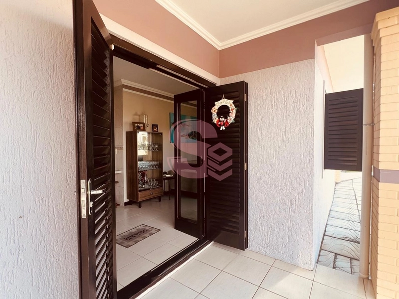 : 2ª foto da galeria de imagens do imóvel