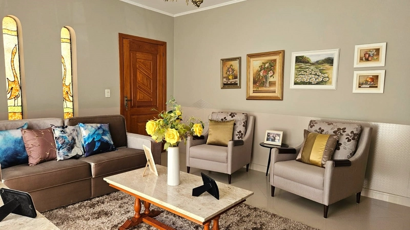 Casa térrea, 150m², 03 dormitórios, 04 vagas, Cavalhada, Porto Alegre: 2ª foto da galeria de imagens do imóvel