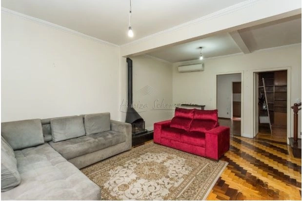 Casa/Sobrado, 04 dormitórios, suíte, 04 vagas, Petrópolis, POA: 1ª foto da galeria de imagens do imóvel