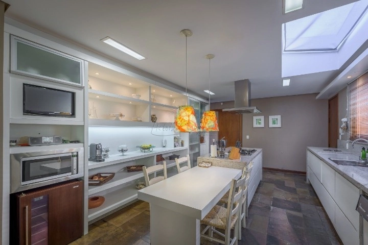 Casa com 5 quartos, cancha de tênis, piscina,450m2, 2.423m² de terreno: 20ª foto da galeria de imagens do imóvel