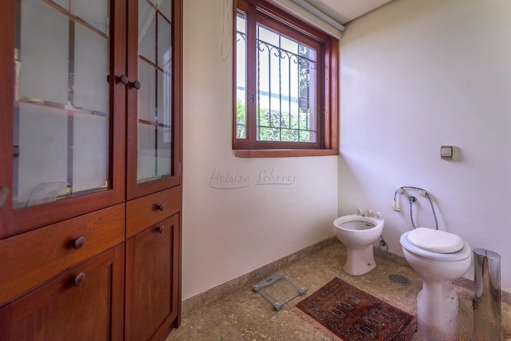 Casa com 5 quartos, cancha de tênis, piscina,450m2, 2.423m² de terreno: 34ª foto da galeria de imagens do imóvel