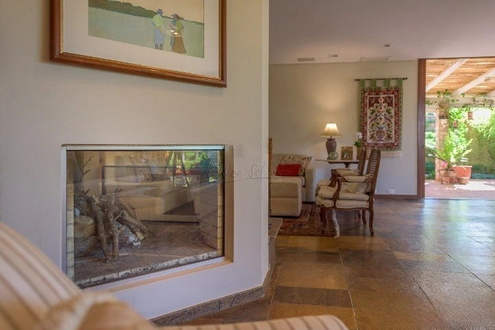 Casa com 5 quartos, cancha de tênis, piscina,450m2, 2.423m² de terreno: 8ª foto da galeria de imagens do imóvel