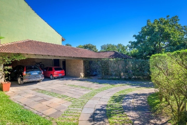 Casa com 5 quartos, cancha de tênis, piscina,450m2, 2.423m² de terreno: 49ª foto da galeria de imagens do imóvel