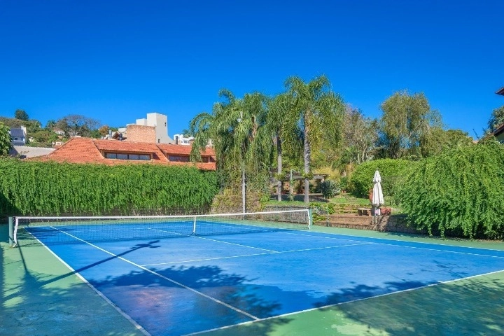 Casa com 5 quartos, cancha de tênis, piscina,450m2, 2.423m² de terreno: 52ª foto da galeria de imagens do imóvel