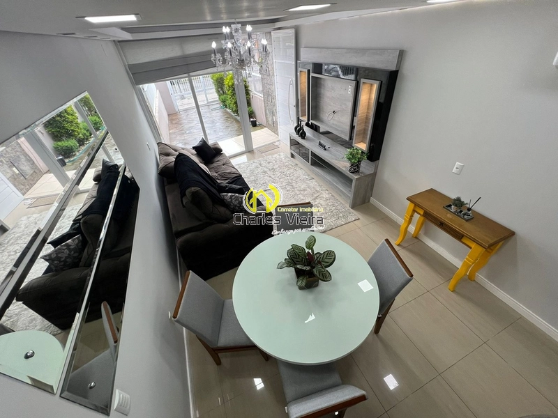 Duplex Mobiliado - Centro - Ótima Opção para quem deseja morar bem.: 6ª foto da galeria de imagens do imóvel