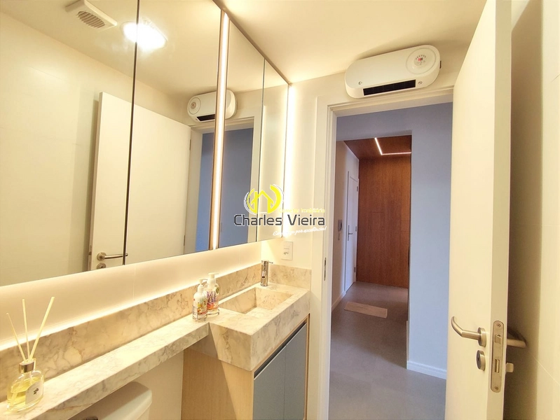 Apartamento na praia! conforto, alto padrão pronto mobiliado..: 20ª foto da galeria de imagens do imóvel